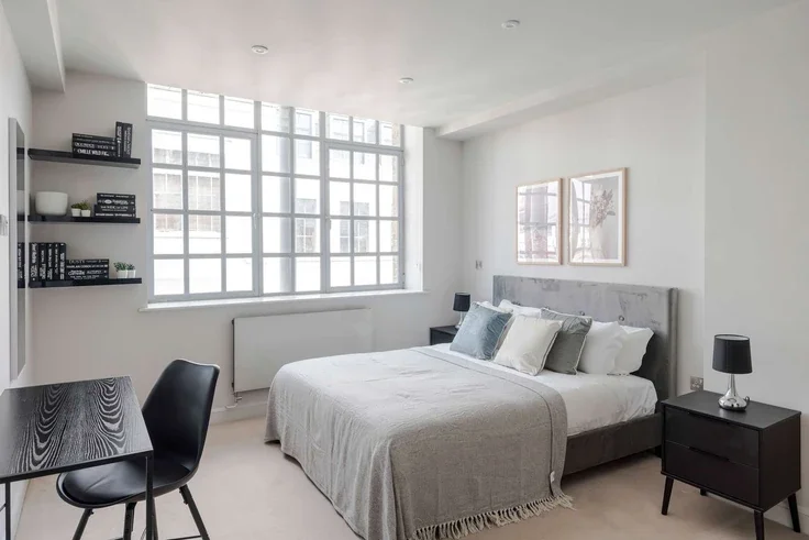 Flat Eyre Street Hill in Greater London