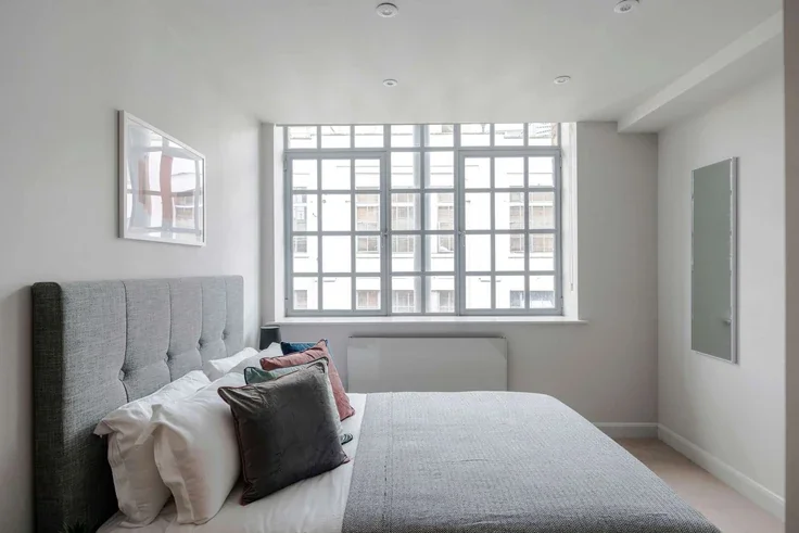 Flat Eyre Street Hill in Greater London
