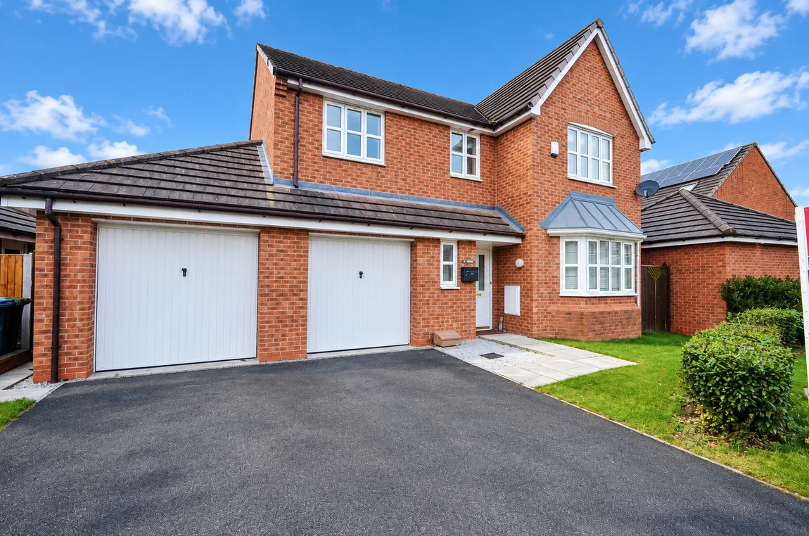House Portrush Close in Widnes