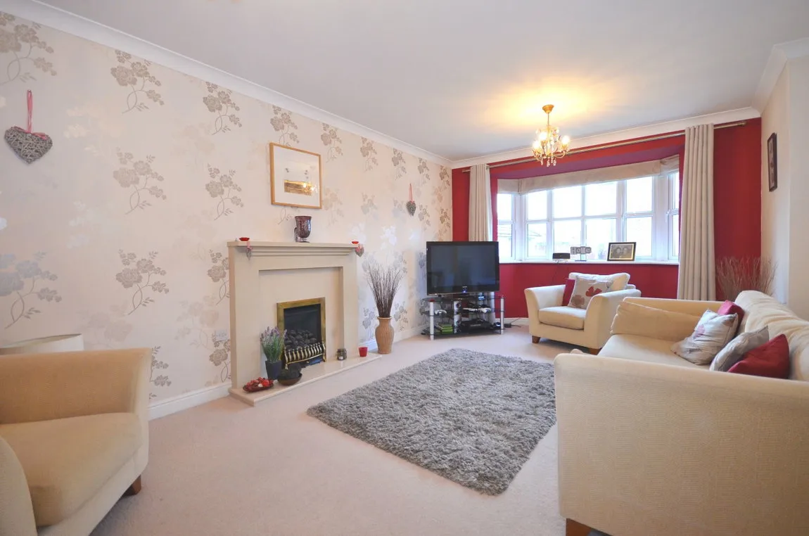 House Portrush Close in Widnes