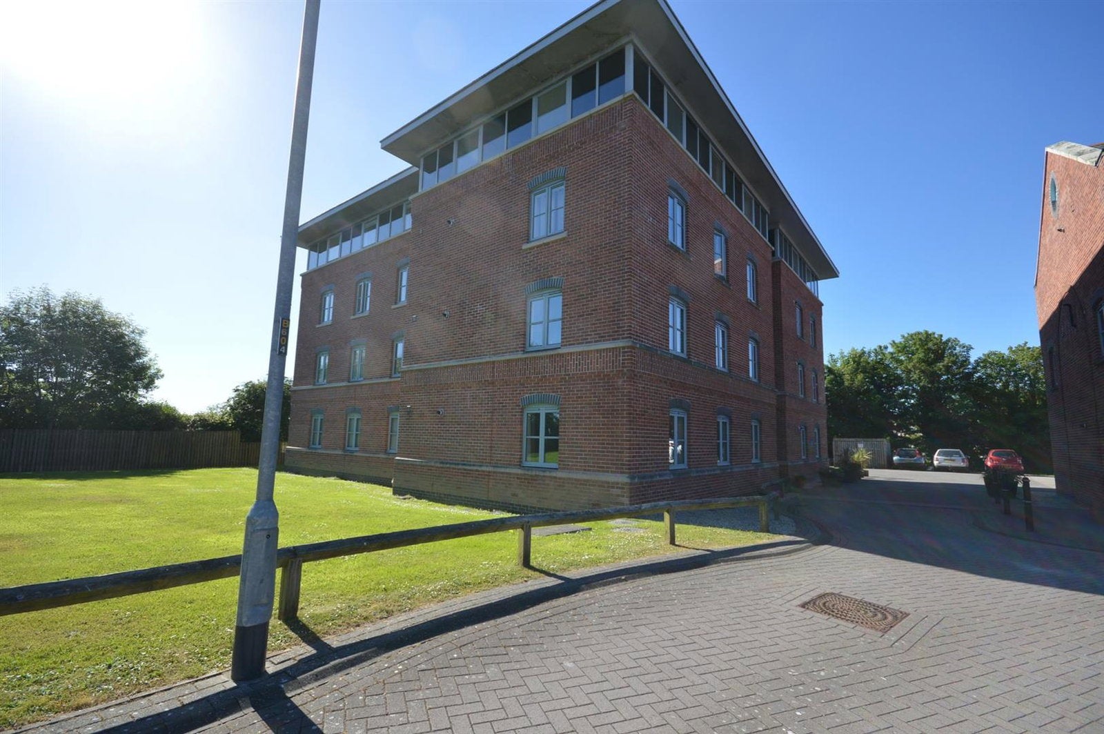 Flat Brunel Court in Truro
