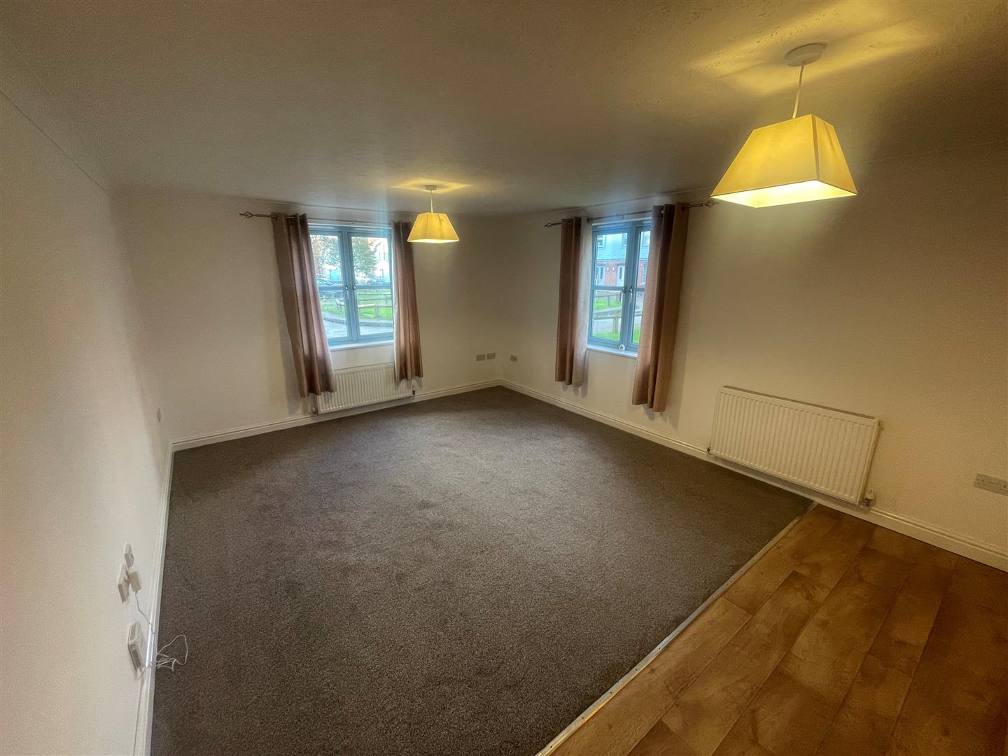 Flat Brunel Court in Truro