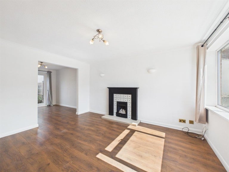 House Regency Close in Nuneaton and Bedworth