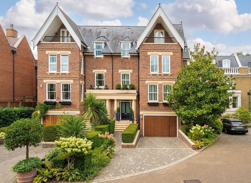 House Martineau Drive in Greater London