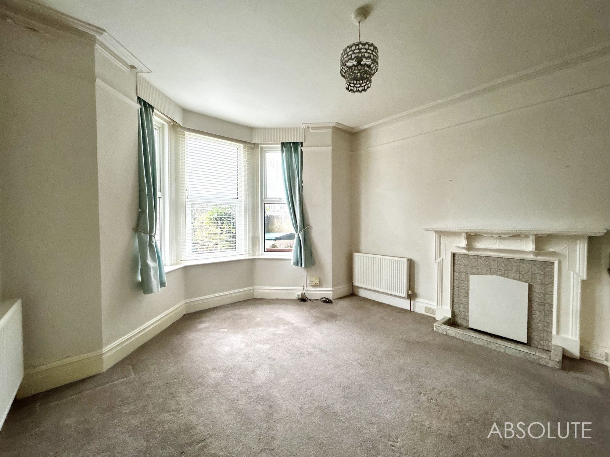 Flat Reddenhill Road in Torquay