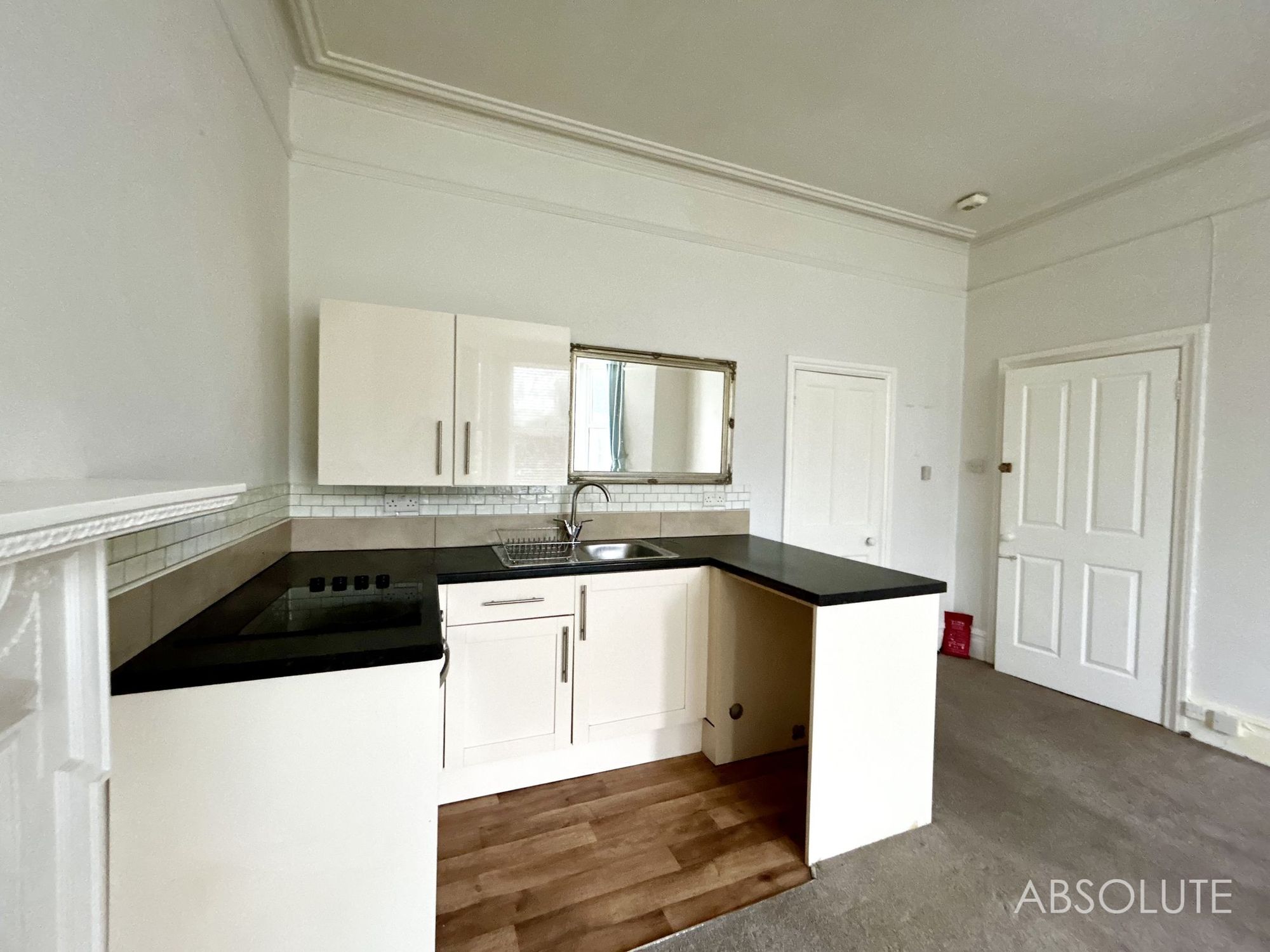 Flat Reddenhill Road in Torquay
