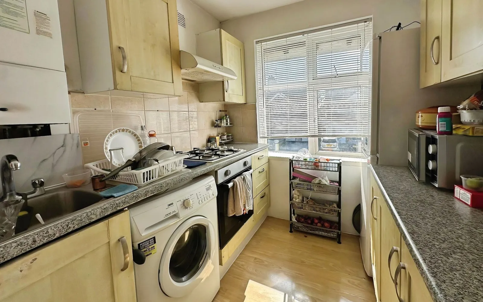 Flat Logan Road in Greater London