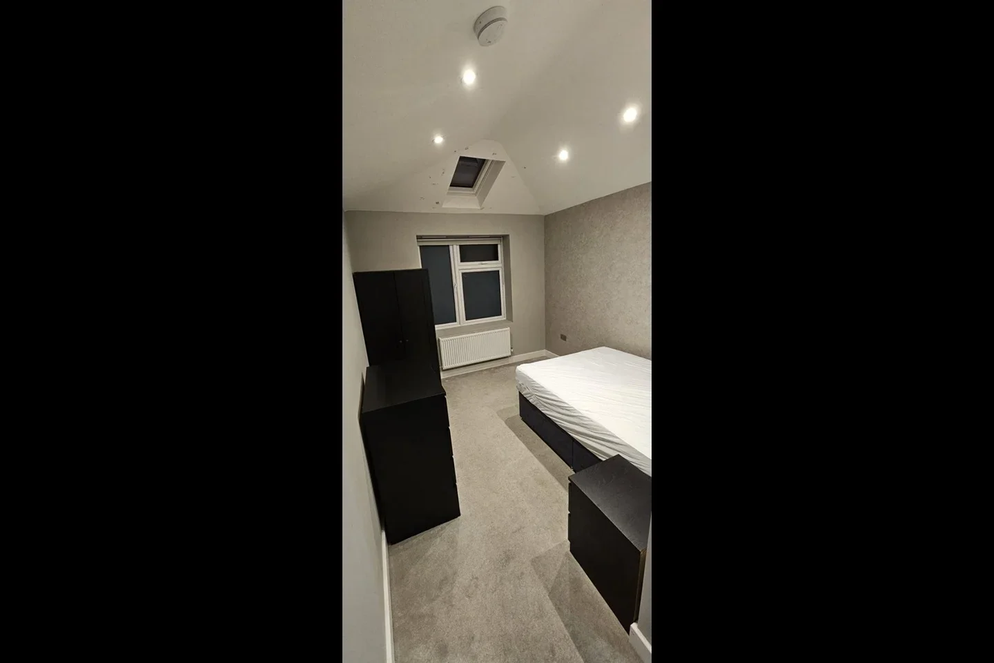 Room Prout Grove in Greater London