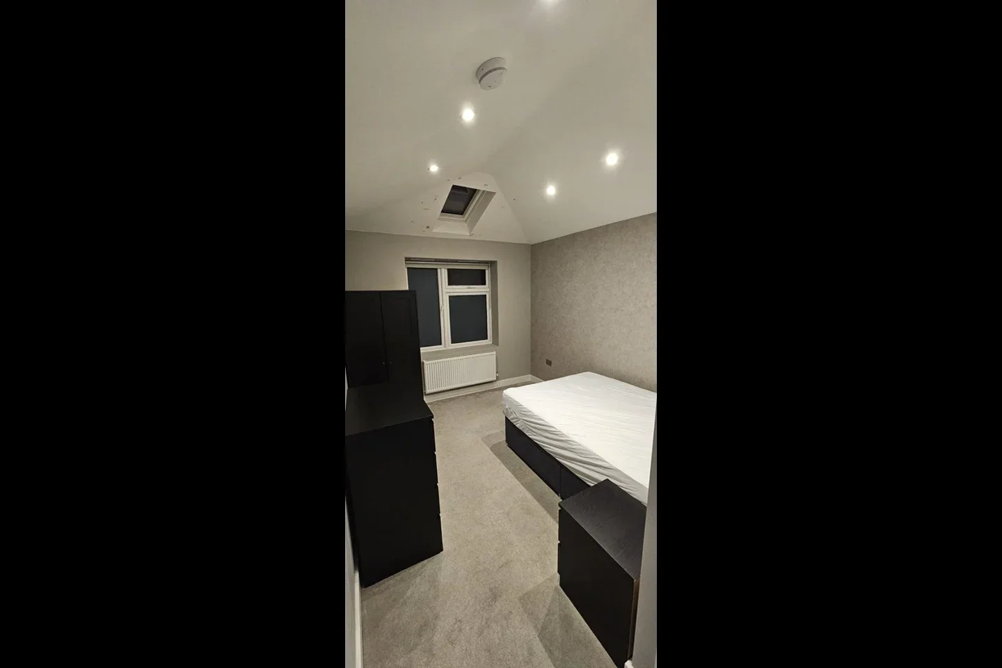 Room Prout Grove in Greater London