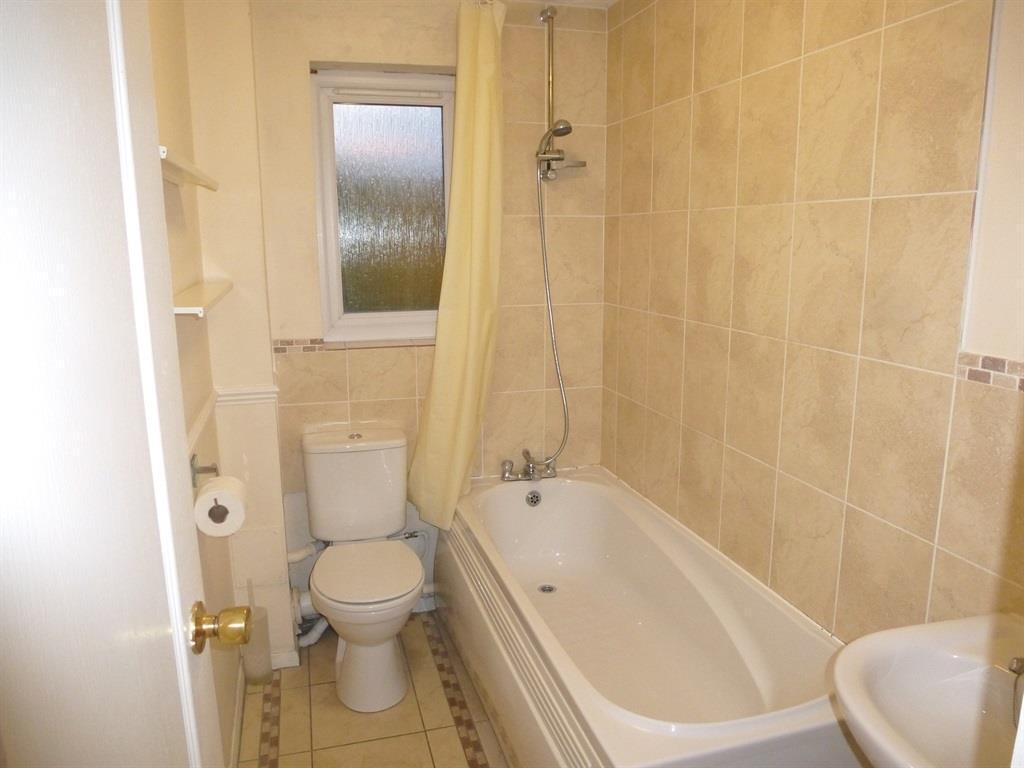 Flat Dinant Link Road in Hoddesdon