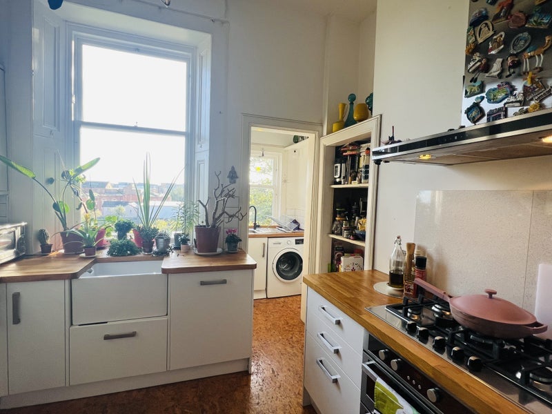 Room Kenmure Street in Glasgow