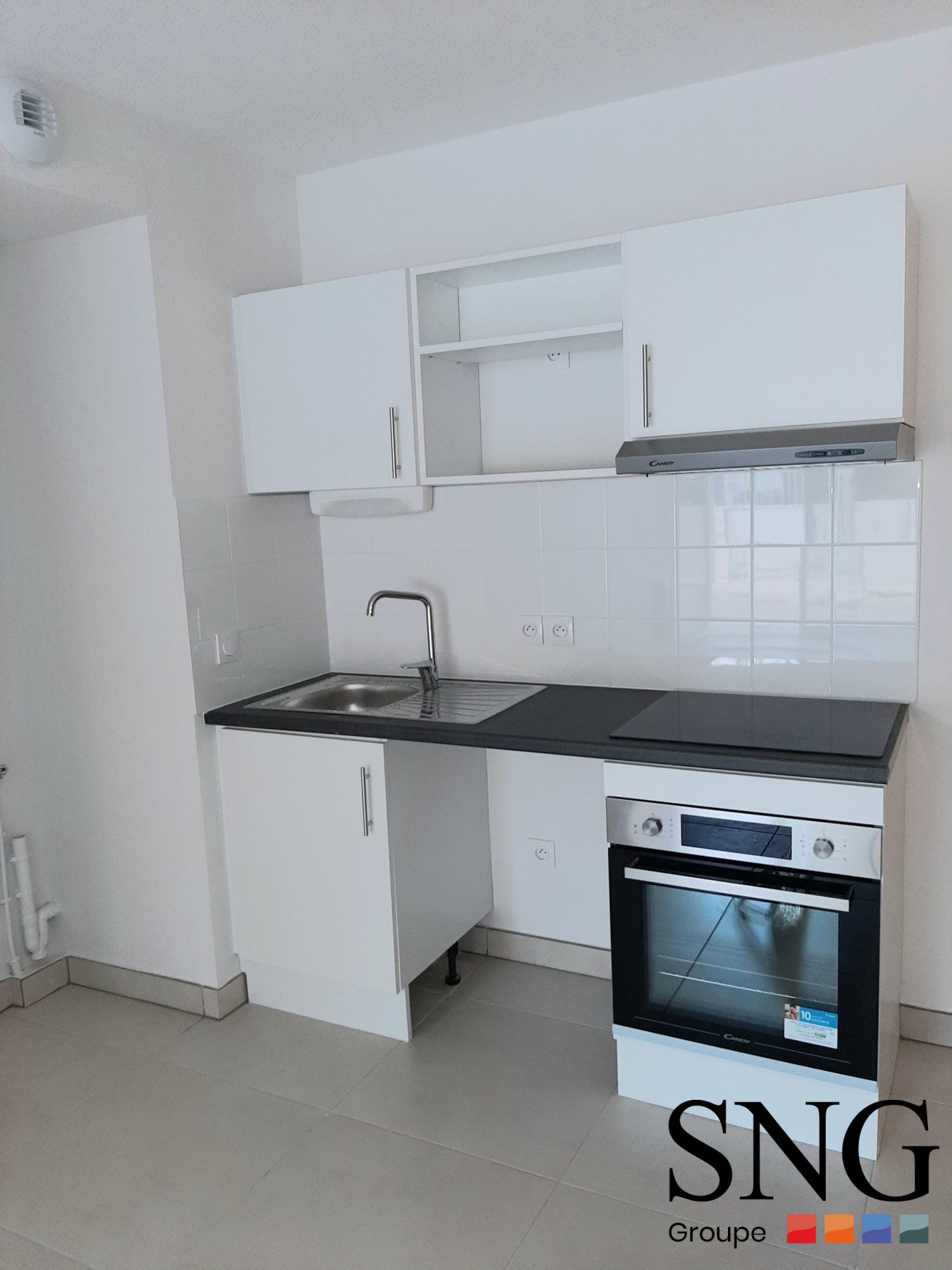 Flat Rue Jules Raimu in Nîmes