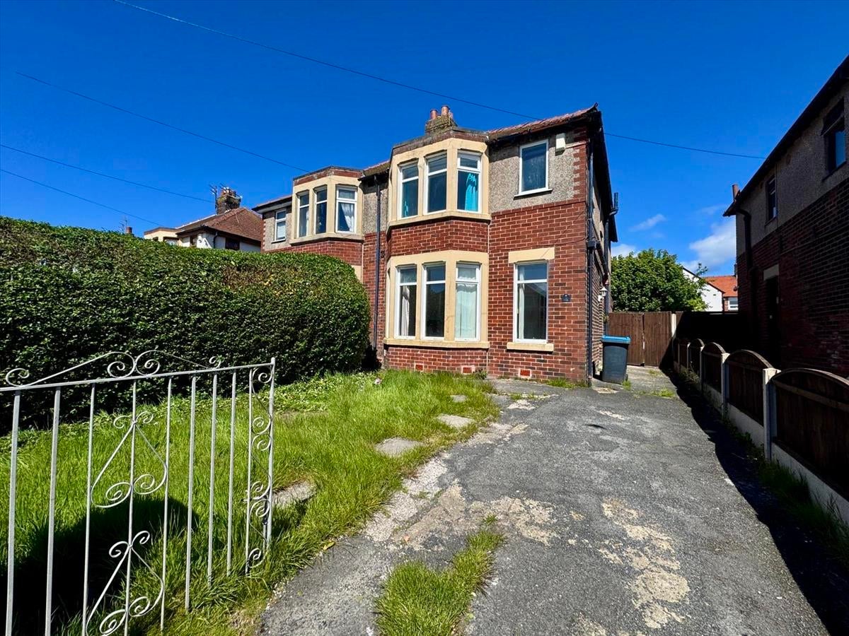 House Waverley Avenue in Fleetwood