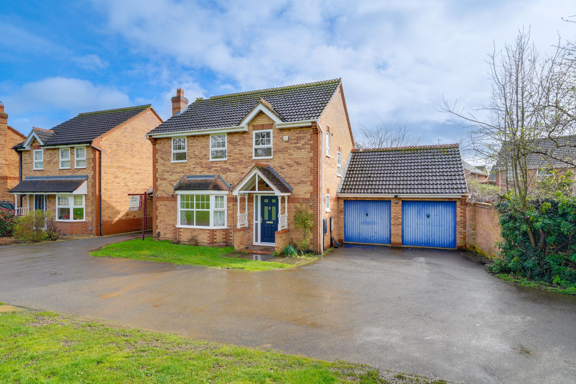 House Scholars Avenue in Huntingdonshire