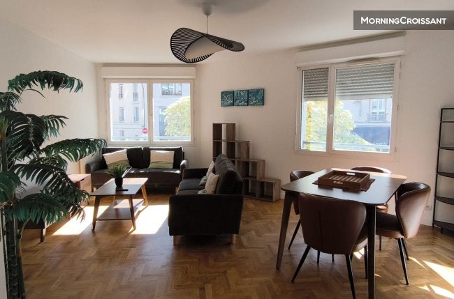 Flat Rue d'Alsace in Clichy