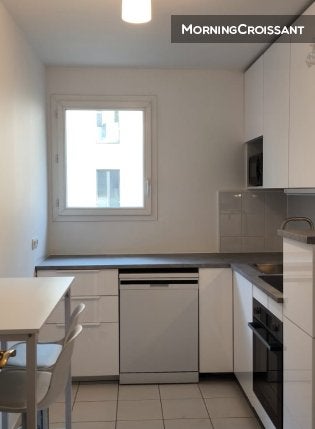 Flat Rue d'Alsace in Clichy