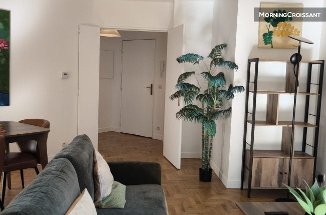 Flat Rue d'Alsace in Clichy