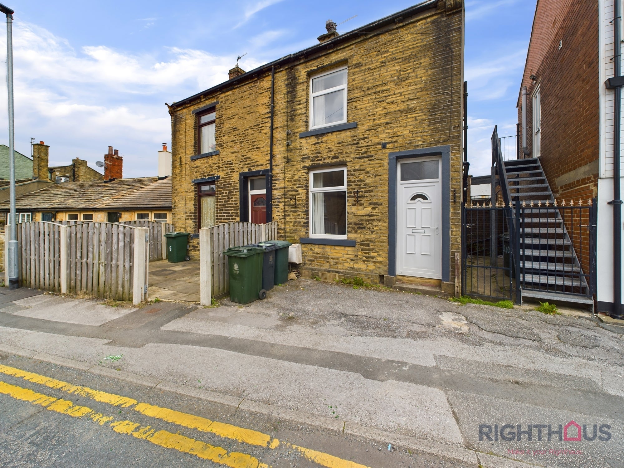 Flat Upper George Street in Bradford