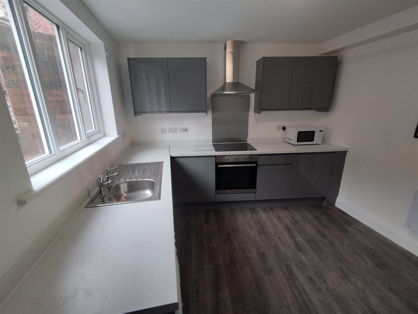 Room Market Place in Mansfield Woodhouse