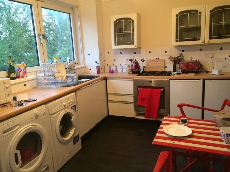 Room Longcroft Rise in Epping Forest