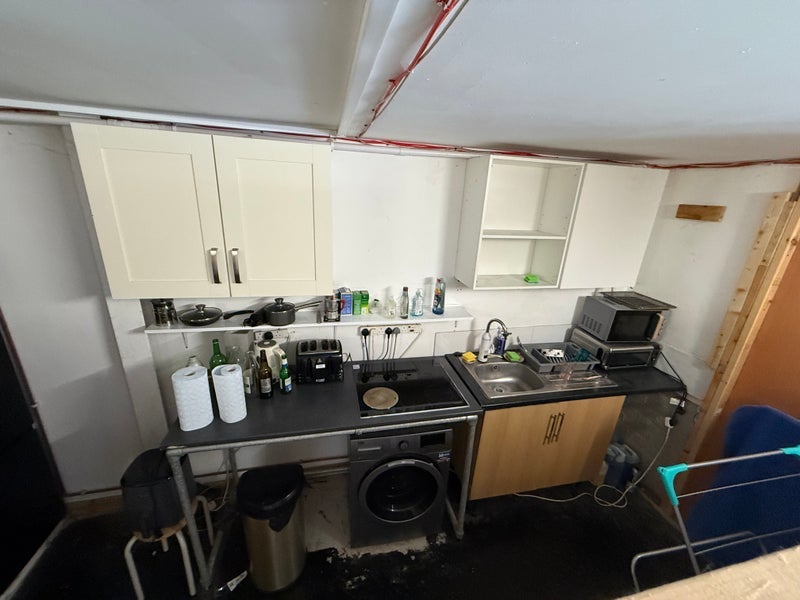 Room Argall Avenue in Greater London