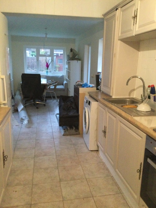 Room Chamberlayne Road in Greater London