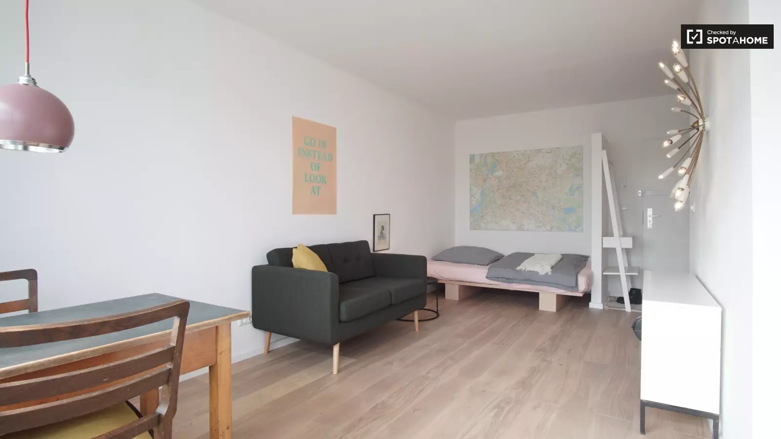 Wohnung Albertstraße in Berlin