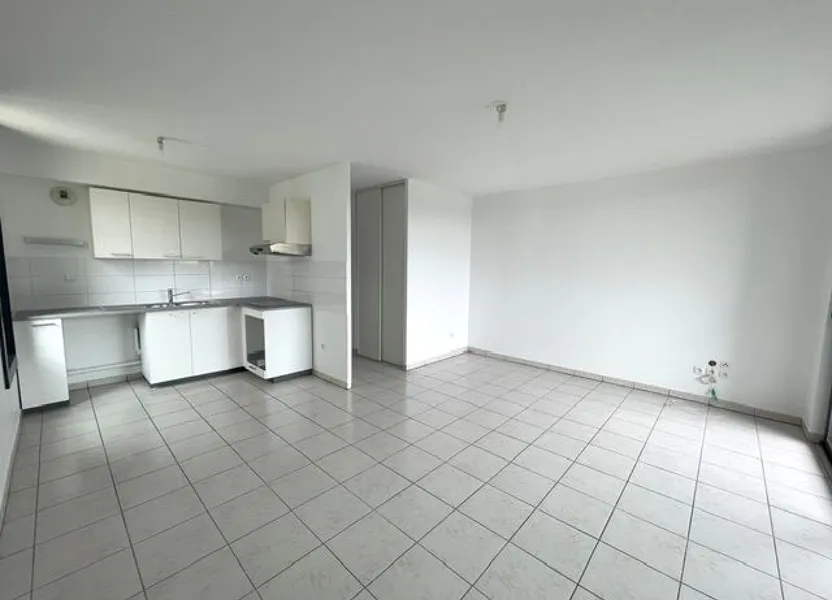 Flat Rue Edmond Rostand in Toulouse