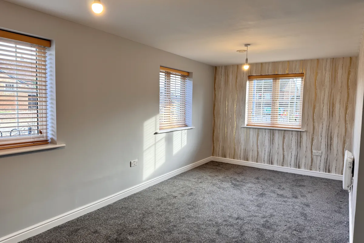 Flat Gilpin Court in Hockliffe