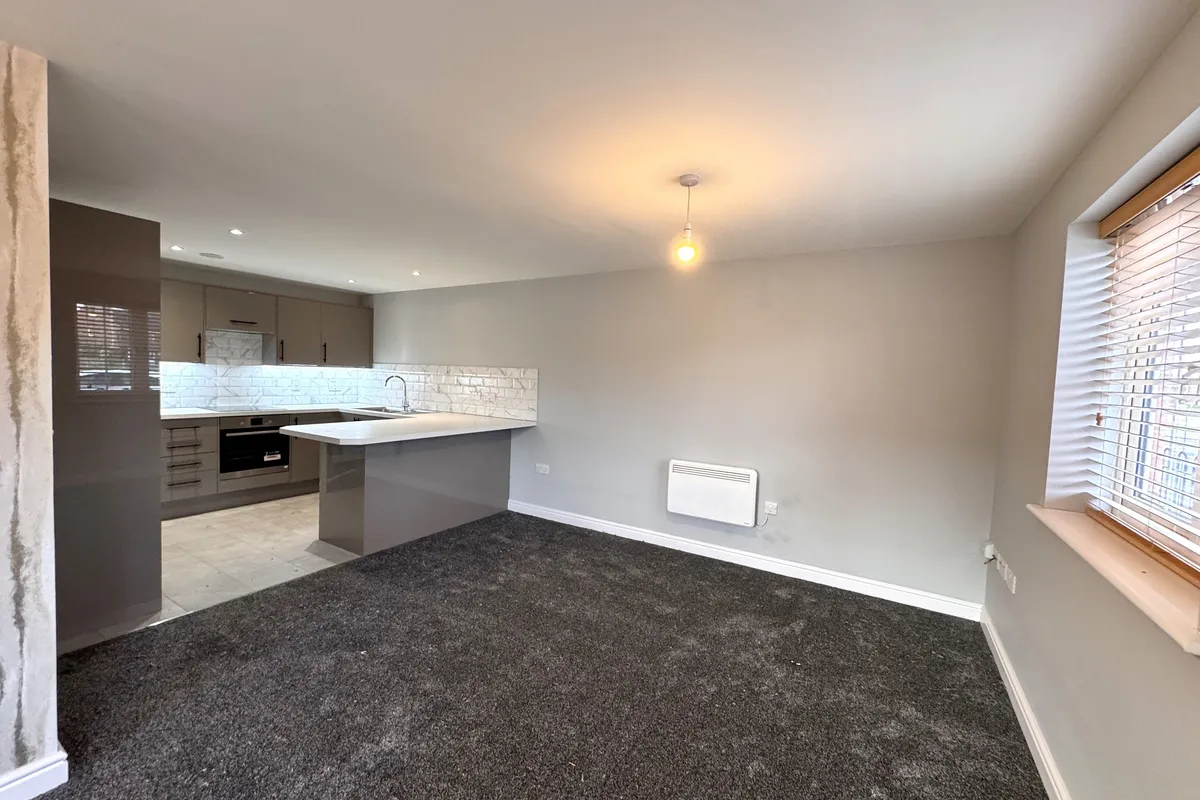 Flat Gilpin Court in Hockliffe