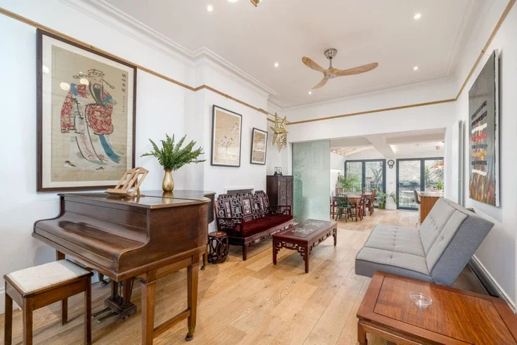 House Dalgarno Gardens in Greater London