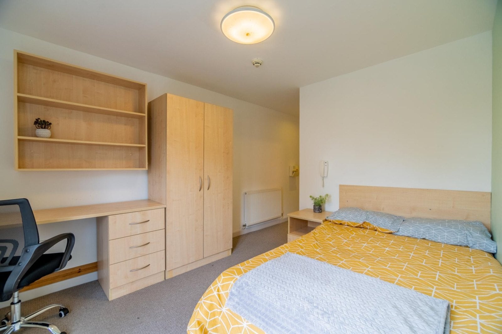 Room Harold Road in Birmingham