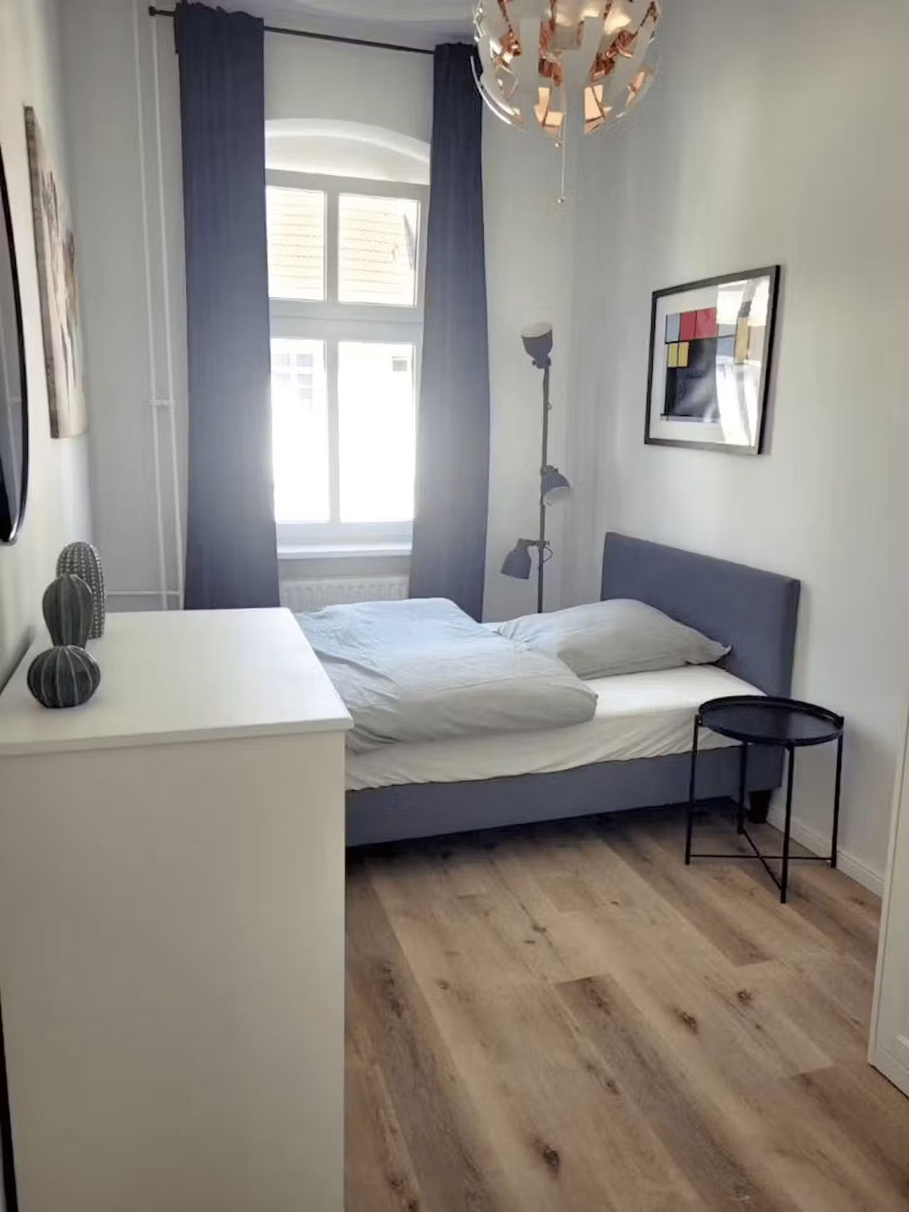 Zimmer Emser Straße in Berlin