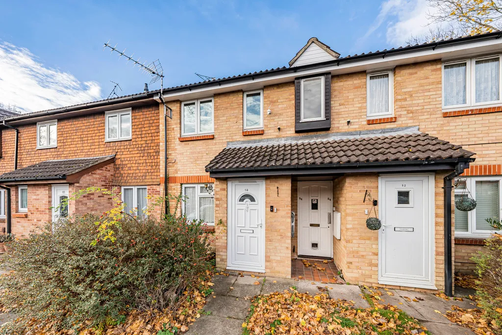 Flat Ryeland Close in Greater London