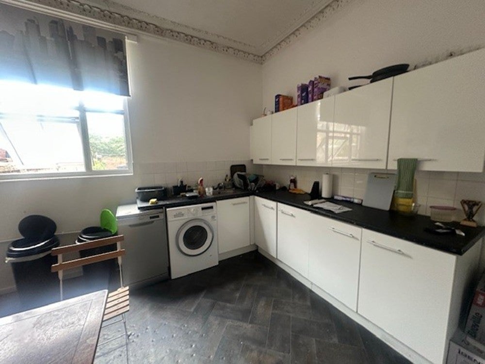 Flat Clapham Road in Bedford
