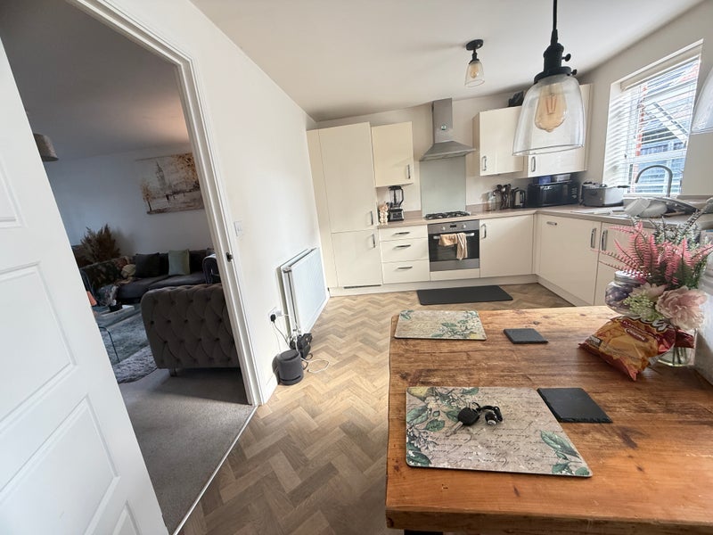 Room Balfour Road in Preston