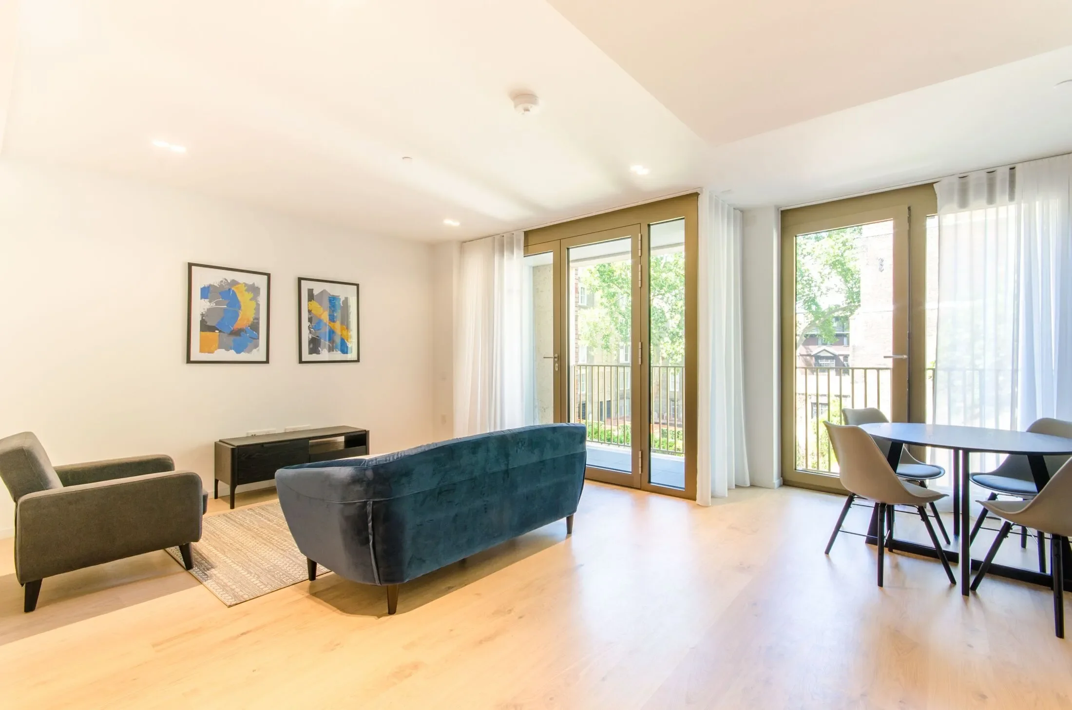 Flat Bartholomew Close in City of London