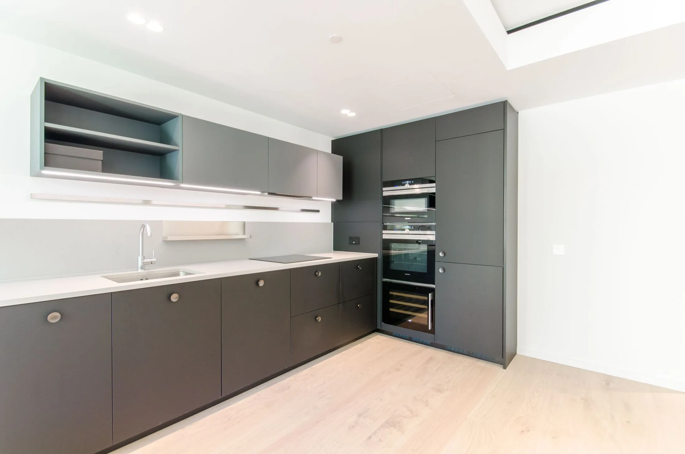 Flat Bartholomew Close in City of London
