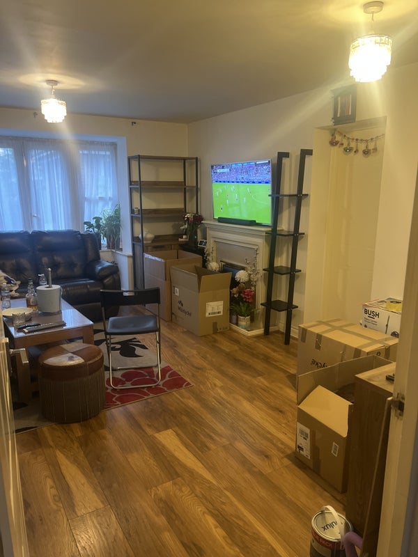 House Floathaven Close in Greater London