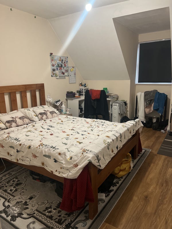 House Floathaven Close in Greater London