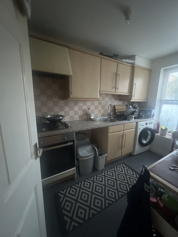 House Floathaven Close in Greater London