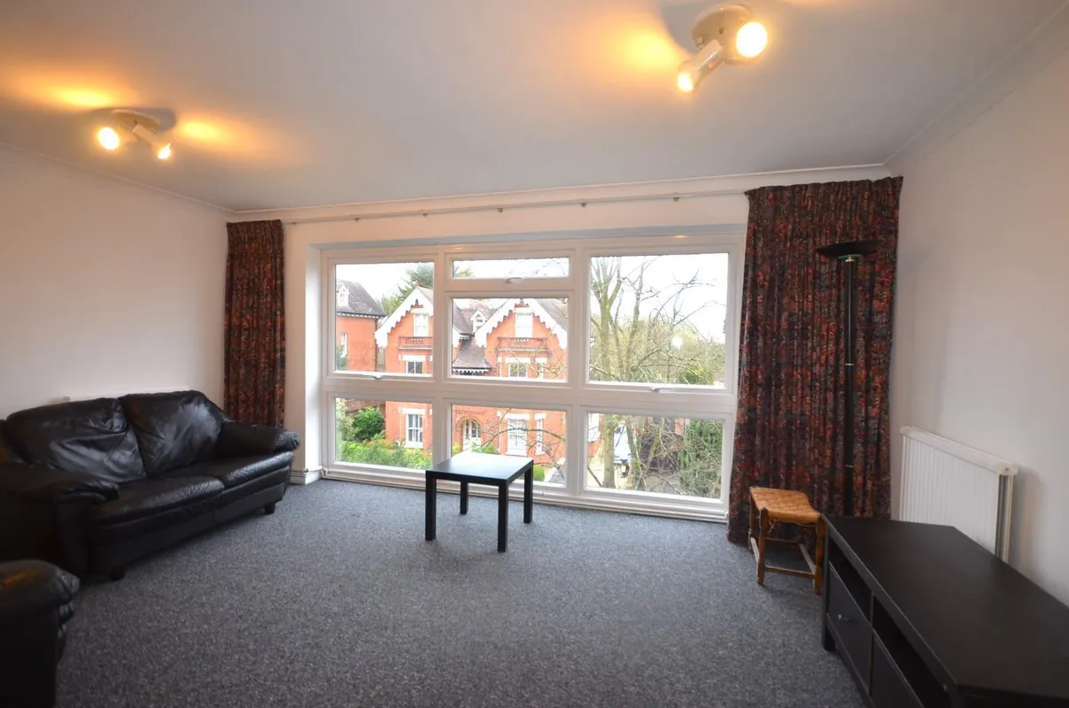 Flat South Hill Avenue in Greater London