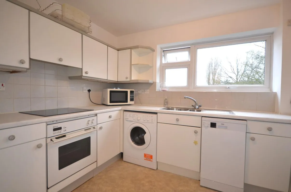 Flat South Hill Avenue in Greater London