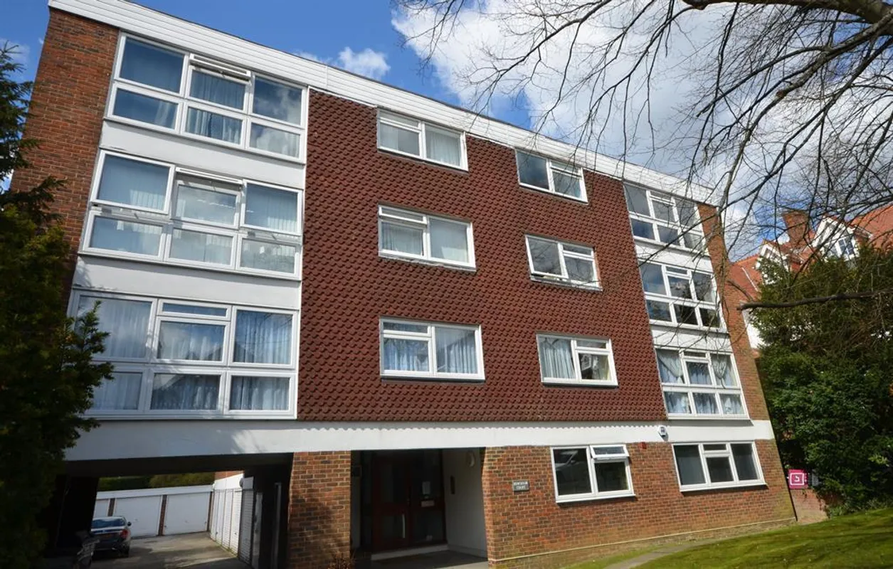 Flat South Hill Avenue in Greater London