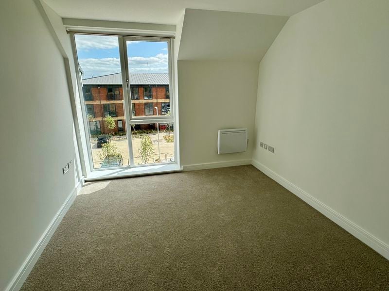 Flat Elm Grove in Mengham