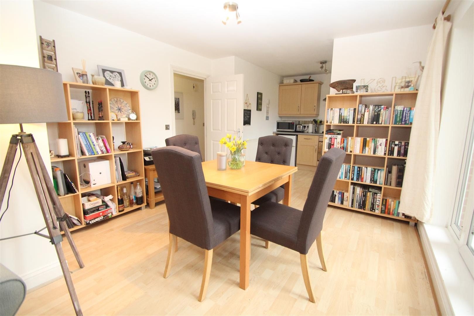 Flat Wye Gardens in High Wycombe