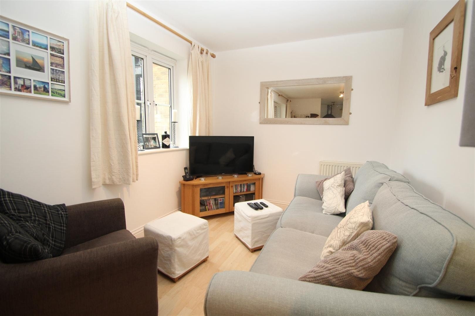 Flat Wye Gardens in High Wycombe