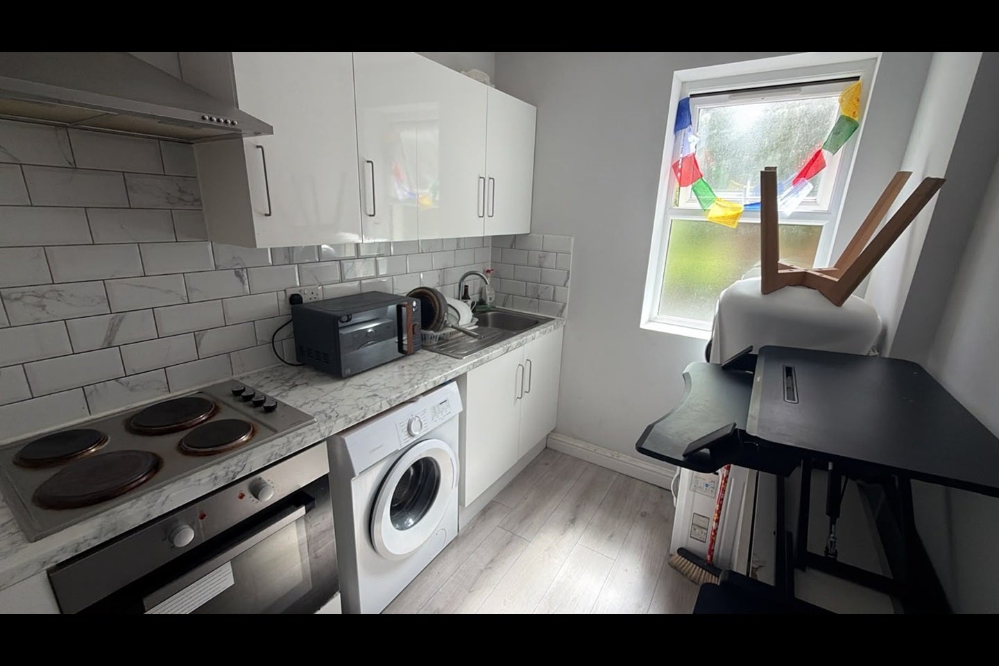 Flat Thurlby Road in Greater London