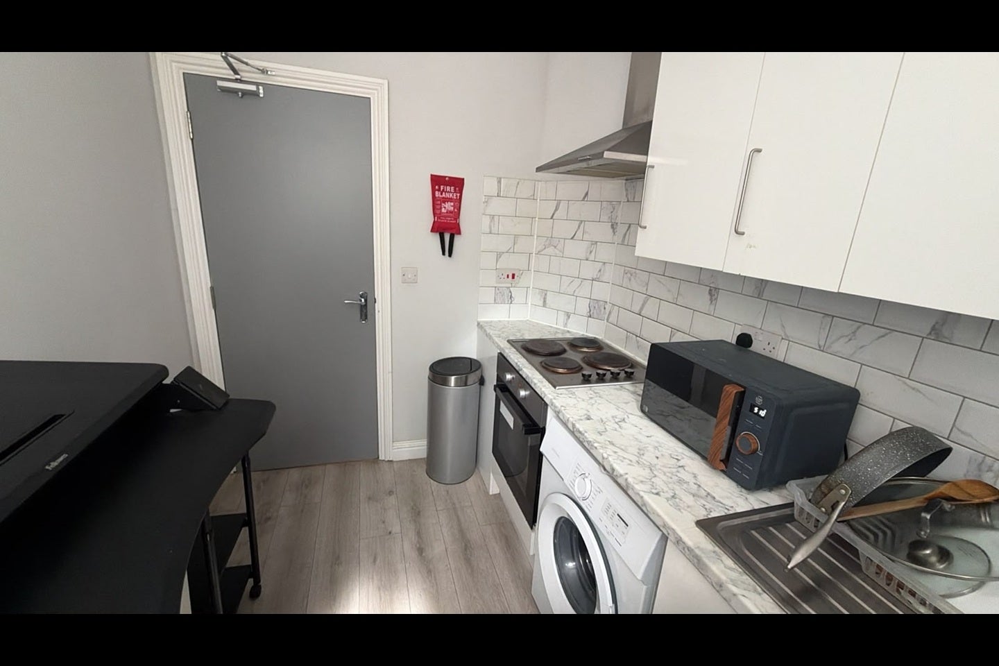 Flat Thurlby Road in Greater London
