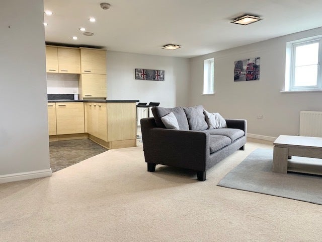 Flat Regency Point in Rushcliffe